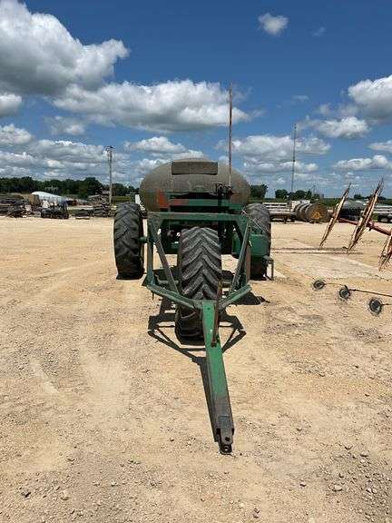Heavy Duty 3-Wheel Tag-A-Long Tank, 1,600-gal - Hamilton-Maring Auction ...