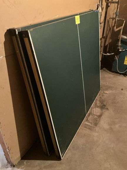 Ping Pong Table - BUYER RESPONSIBLE FOR REMOVAL