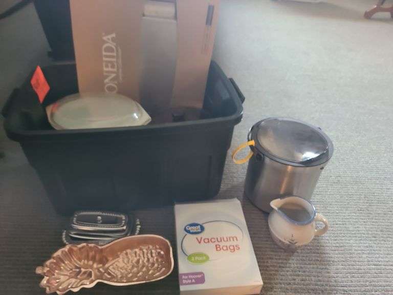 Tote containing kitchen items,-glass bowls, Cookin