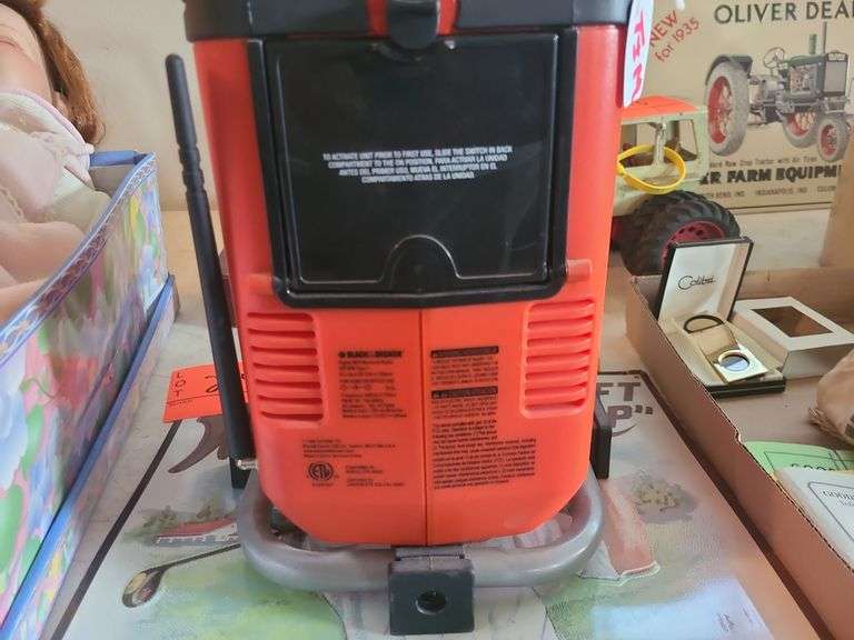 Black and decker worksite radio