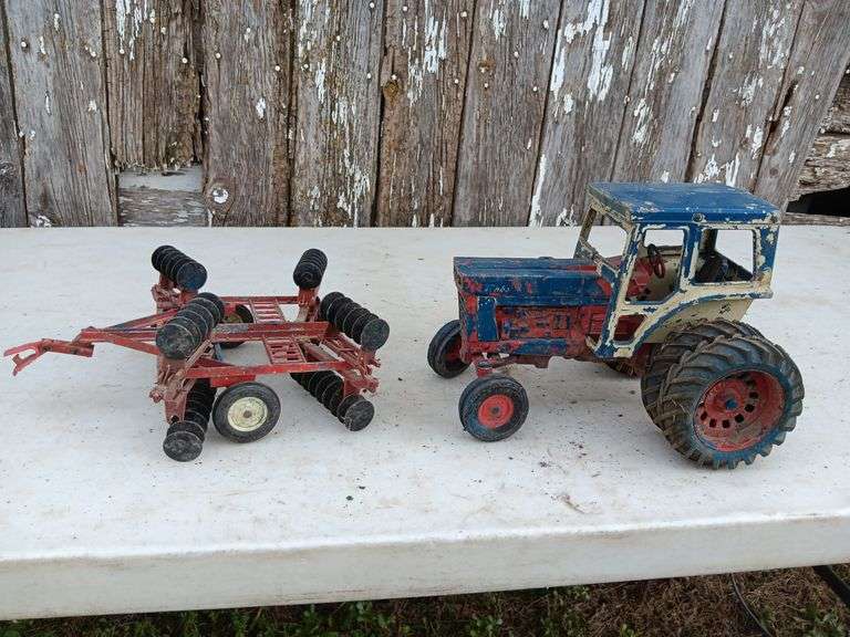 Vintage International Harvester Tractors with duel