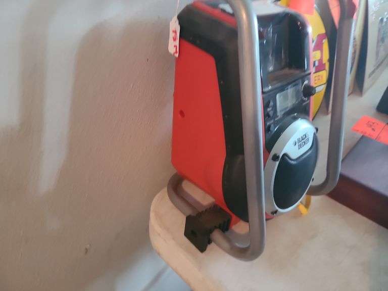 Black and decker worksite radio
