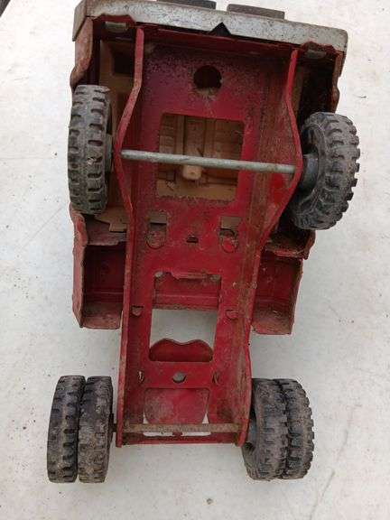 Vintage Tonka aerial ladder fire truck