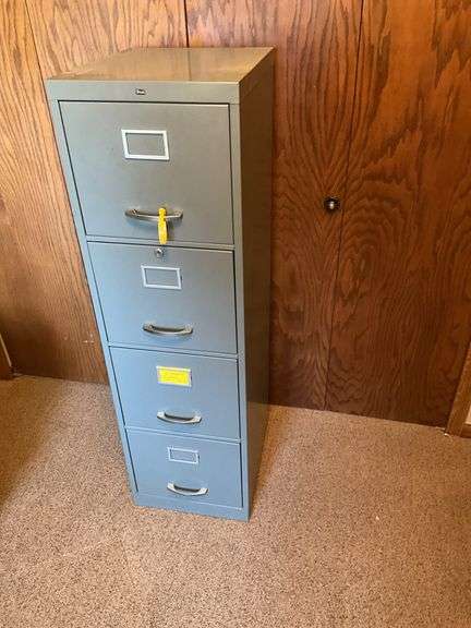 4 Drawer Metal File Cabinet - BUYER RESPONSIBLE FO