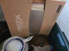 Tote containing kitchen items,-glass bowls, Cookin