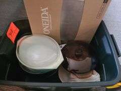 Tote containing kitchen items,-glass bowls, Cookin