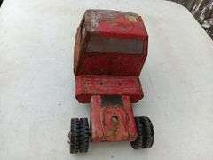 Vintage Tonka aerial ladder fire truck