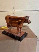 Milking Shorthorn Cow, Bronze Trophy