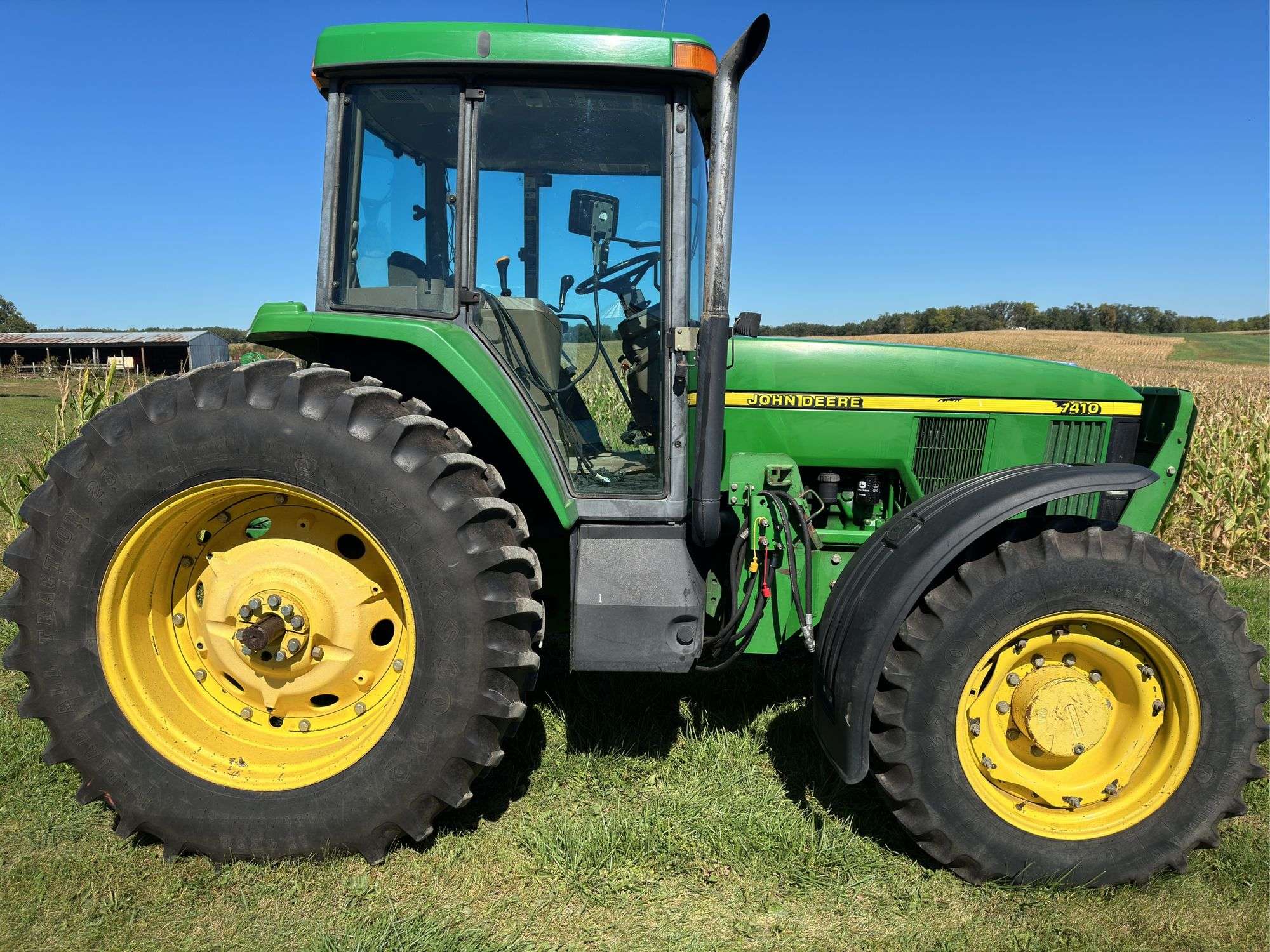 1998 John Deere 7410 MFWD Tractor, 10721 Hours, Po - Hamilton