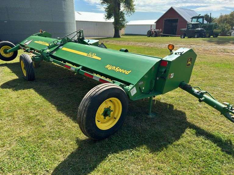John Deere 520 High Speed Stalk Chopper, 20', 1000PTO, End Transport, 4 Whe