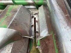 John Deere 643 Corn Head, 6 Row 30", Knife Rolls, Ear Savers, High Side Pol