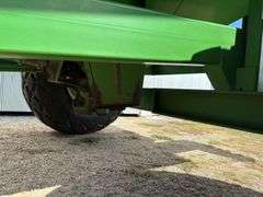 Brent 670 Grain Cart, Corner Auger, 1000PTO, 28L-26 Diamond Tread Tires, Go