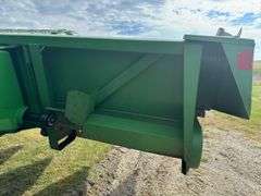 John Deere 643 Corn Head, 6 Row 30", Knife Rolls, Ear Savers, High Side Pol