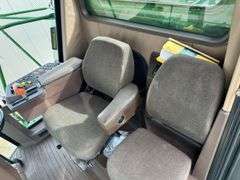 1992 John Deere 9500 Combine, 2WD, 4204 Engine Hours, 2852 Separator Hours,