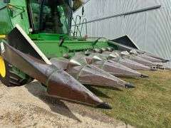 John Deere 643 Corn Head, 6 Row 30", Knife Rolls, Ear Savers, High Side Pol