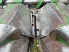 John Deere 643 Corn Head, 6 Row 30", Knife Rolls, Ear Savers, High Side Pol