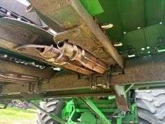 John Deere 643 Corn Head, 6 Row 30", Knife Rolls, Ear Savers, High Side Pol