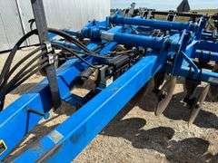 DMI Ecolo-Tiger 527B Disc Ripper, 5 Shanks On 30" Spacings, New or Like New