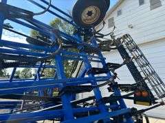 New Holland DMI ST250 Field Cultivator, 32.5, Walking Tandems All Around, R