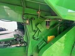 1992 John Deere 9500 Combine, 2WD, 4204 Engine Hours, 2852 Separator Hours,