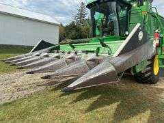 John Deere 643 Corn Head, 6 Row 30", Knife Rolls, Ear Savers, High Side Pol