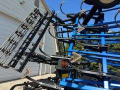 New Holland DMI ST250 Field Cultivator, 32.5, Walking Tandems All Around, R