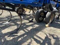 New Holland DMI ST250 Field Cultivator, 32.5, Walking Tandems All Around, R