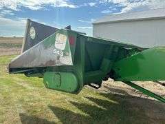 John Deere 643 Corn Head, 6 Row 30", Knife Rolls, Ear Savers, High Side Pol