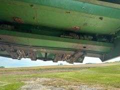 John Deere 643 Corn Head, 6 Row 30", Knife Rolls, Ear Savers, High Side Pol
