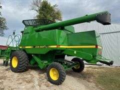1992 John Deere 9500 Combine, 2WD, 4204 Engine Hours, 2852 Separator Hours,