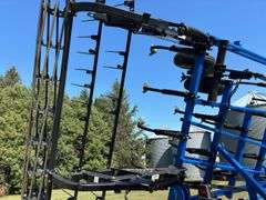 New Holland DMI ST250 Field Cultivator, 32.5, Walking Tandems All Around, R
