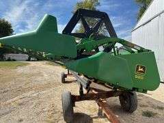 1996 John Deere 920 Bean Head, 20', Dual PTO, Poly Skids and Fingers, 3" Si