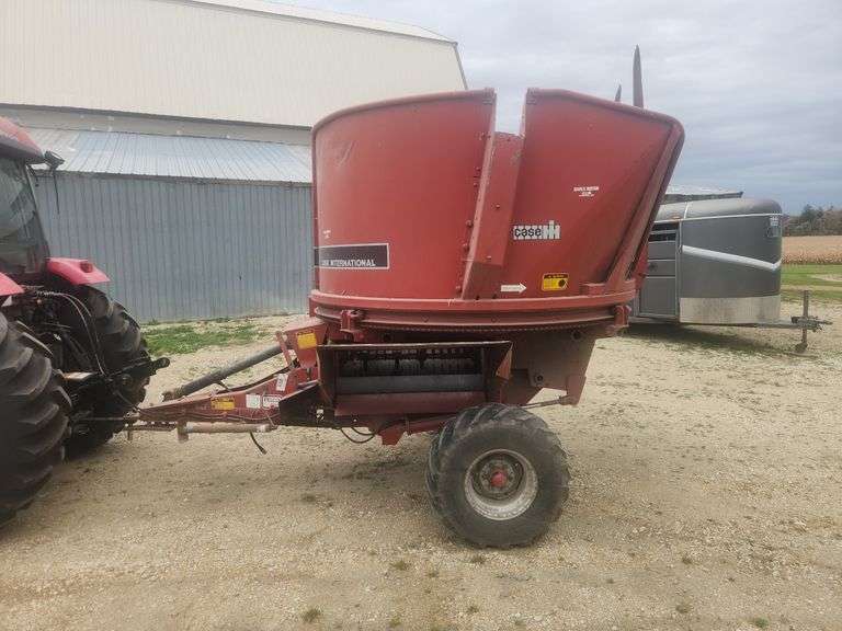 @@@Case IH 8610 Tub Bale Grinder, 1000 PTO, Rear Load, SN: CFH0036539