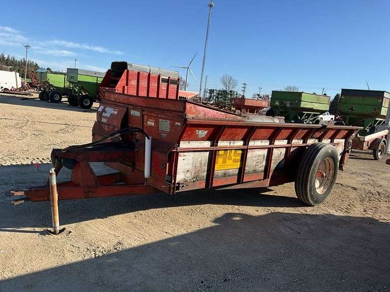 H&S 260 manure spreader, 540 PTO