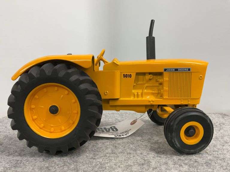 Ertl John Deere 5010 Industrial Tractor, 1/16 scale, No Box