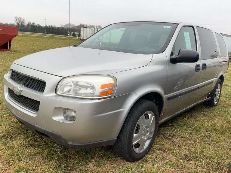 ***2008 Chevy Uplander LS Mini Van, 189,011 Miles, Center Captain Seats, 3.