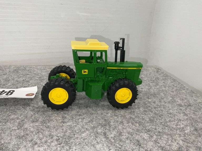 Ertl John Deere 1/32 Scale 7020 Toy Tractor No Box