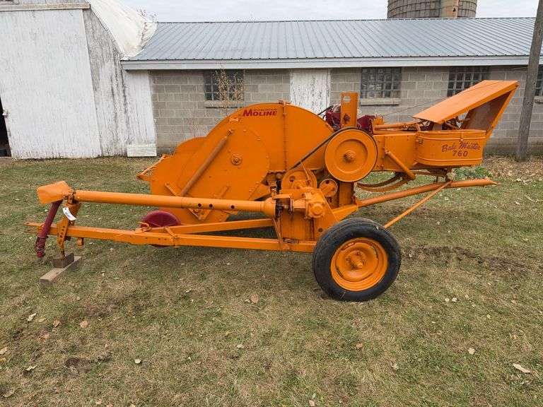 Minneapolis Moline Bale Master 760 Baler, 540 PTO, SN:42000165