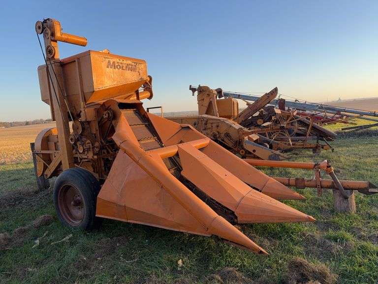 Minneapolis Moline LD Two Row Pull Type Combine, 540 PTO, SN:42300027
