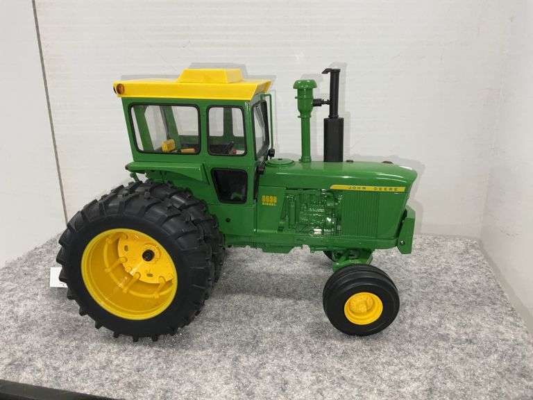 Ertl John Deere 6030 1:16TH Scale Tractor No Box