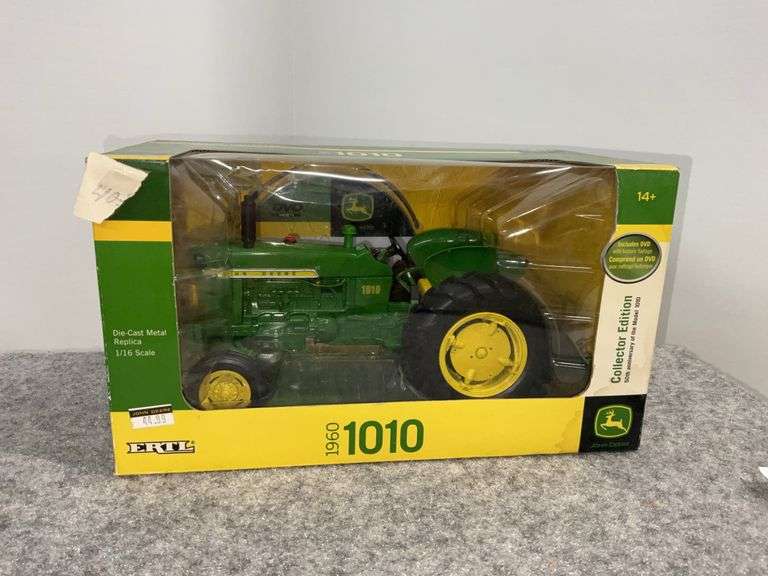 Ertl 1960 John Deere 2010 Collector Edition Tractor, 1/16 Scale, With Box