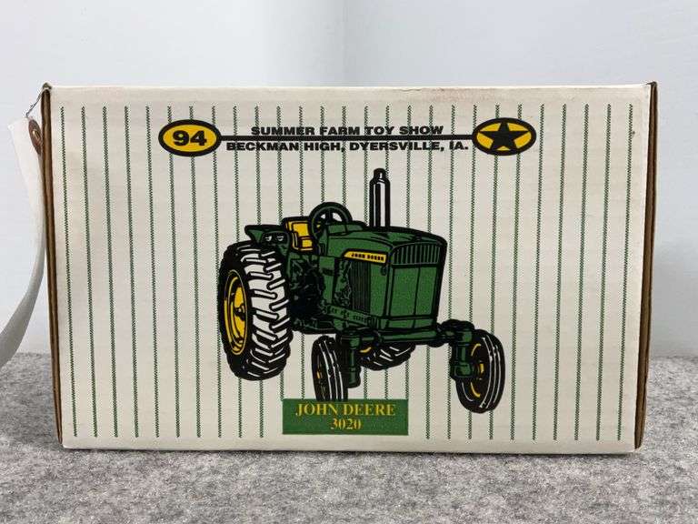 Ertl June 1994 Summer Farm Toy Show Collectors Edition John Deere 3020 Trac