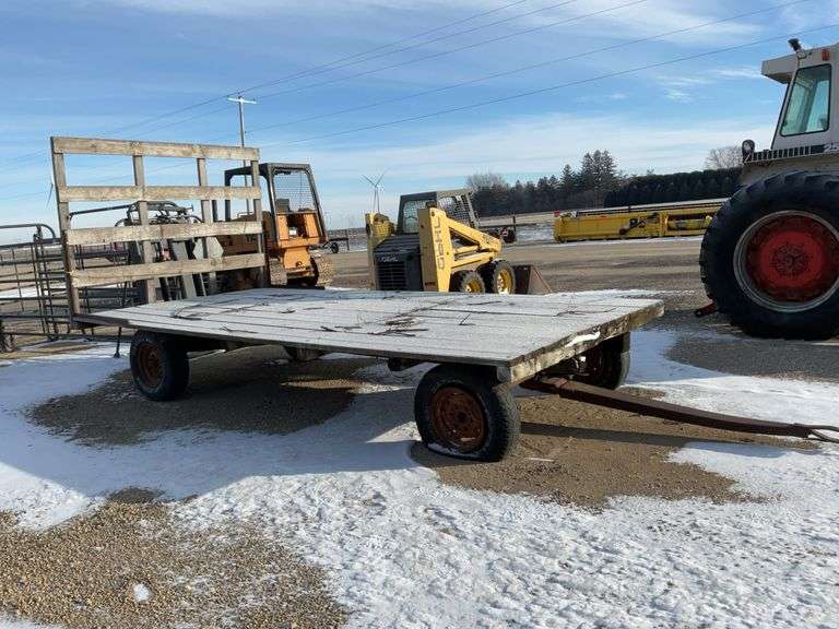 Hay rack
**ITEM IS FROM THE BILL RYTHER ESTATE**