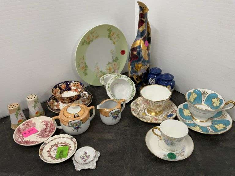 Flat Of Assorted China, Salt And Peppers