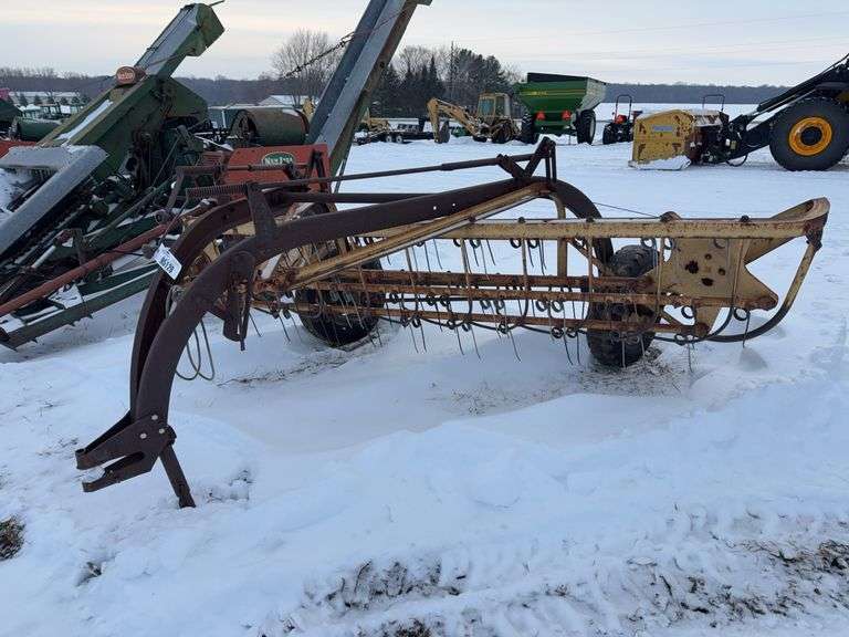 New Holland 56 Side Bar Rake