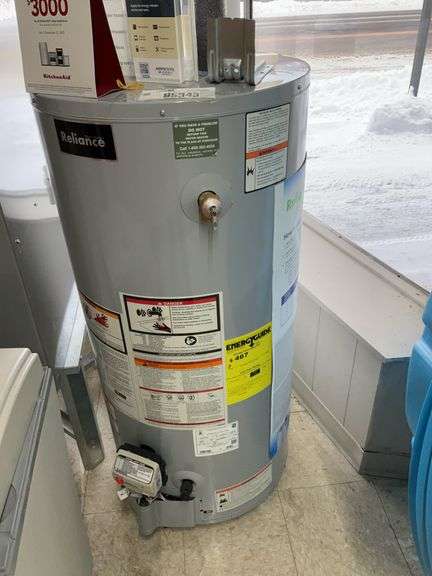 New reliance, propane, water heater, 40 gallon, 36,000 BTU input -located f