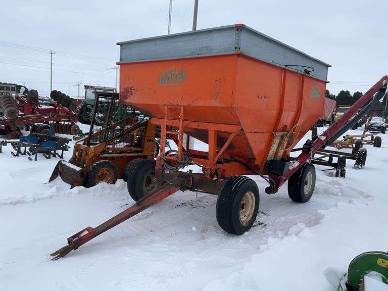 Bradford gravity wagon w/seed auger