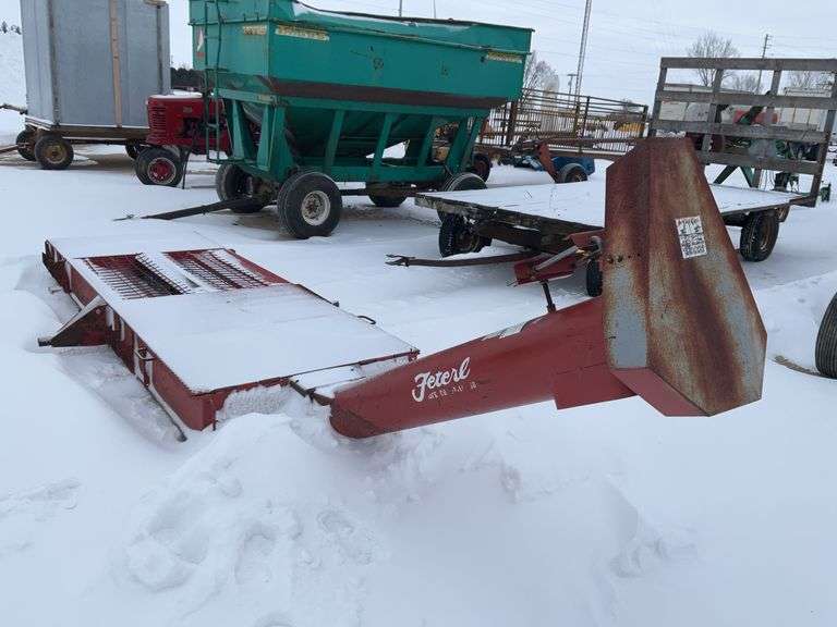 Feterl drive over pit