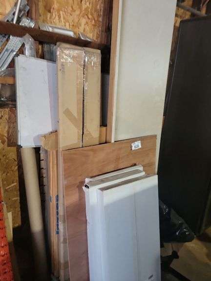 Racking, countertop – located garage