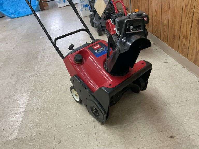 Toro CCR2450 snowthrower, 20 inch, (used for store snow removal) - located 